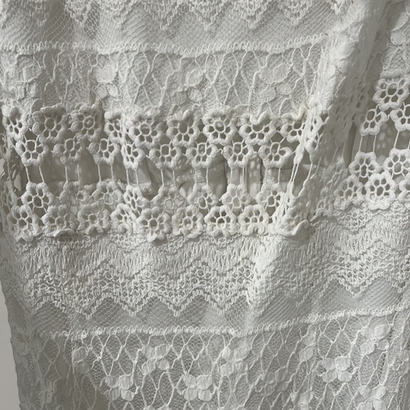Tobi Lace White Dress - Picture 2 of 2